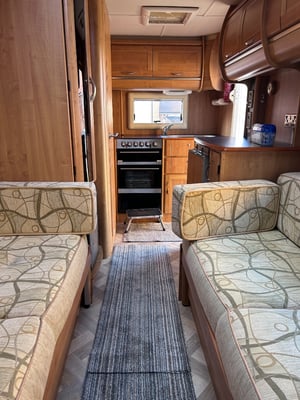 2008 Auto-Trail Tracker EKS — photo 10 of 16