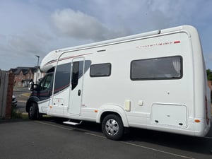 2017 Auto-Trail Apache 634 — photo 5 of 11