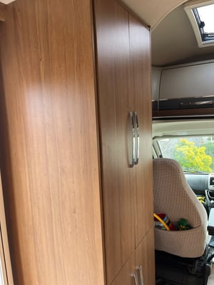 2017 Auto-Trail Apache 634 — photo 7 of 11