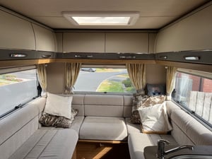 2017 Auto-Trail Apache 634 — photo 10 of 11