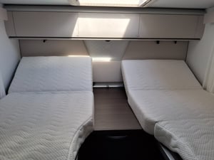2024 Adria Coral Supreme 670DL — photo 7 of 34