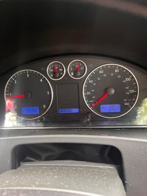 2005 Volkswagen T5 Campervan — photo 4 of 9