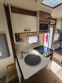 2017 Swift Escape 694 - Image 4