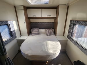 2017 Swift Escape 694 — photo 5 of 15