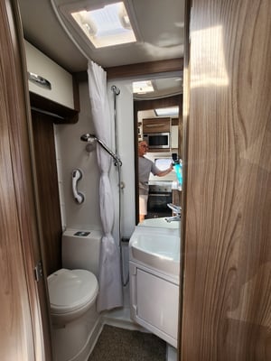 2017 Swift Escape 694 — photo 14 of 15