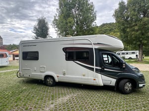 2018 Auto-Trail Apache 700 — photo 5 of 13