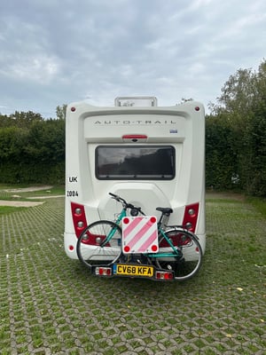 2018 Auto-Trail Apache 700 — photo 10 of 13
