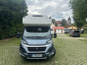 2018 Auto-Trail Apache 700 — photo 12 of 13