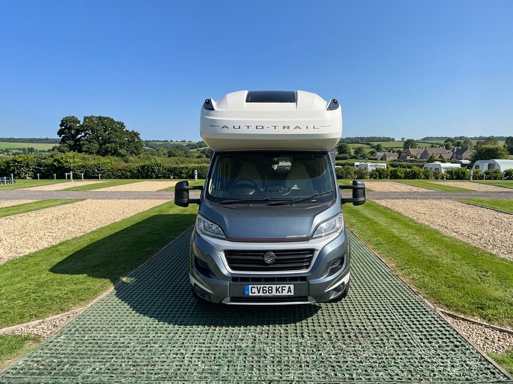 2018 Auto-Trail Apache 700 - Image 1