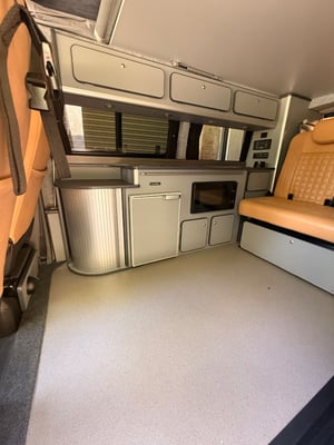 2022 Volkswagen Camper King — photo 11 of 29