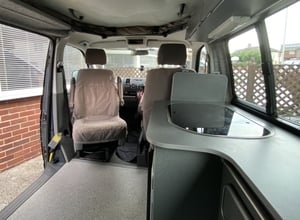 2008 Volkswagen Transporter T5 — photo 29 of 39