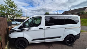 2017 Ford Transit Custom 290 — photo 4 of 24