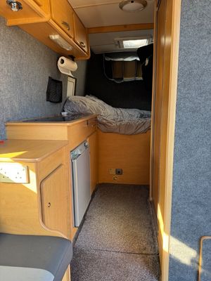 2009 Mercedes-Benz Sprinter — photo 28 of 42