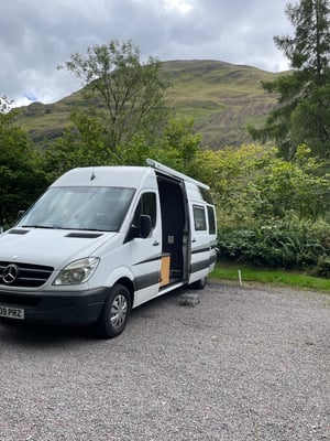 2009 Mercedes-Benz Sprinter — photo 12 of 42