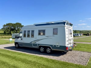 2005 Hobby 750 FMS