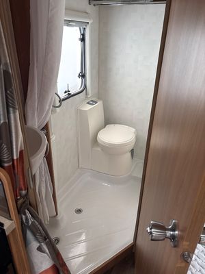 2014 Swift Escape 664 — photo 11 of 14