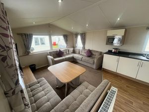 2018 Willerby Seasons — photo 13 of 20
