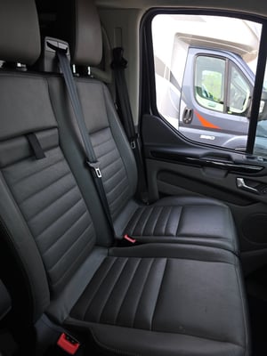 2020 Ford Transit custom — photo 35 of 40