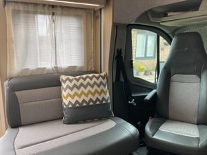2024 Auto-Trail F70 — photo 15 of 29
