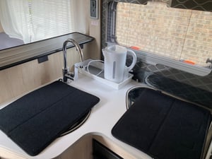 2024 Auto-Trail F70 — photo 6 of 13