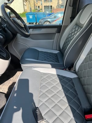 2018 Volkswagen Transporter T6 — photo 13 of 23