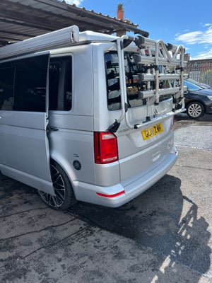 2018 Volkswagen Transporter T6 — photo 9 of 23