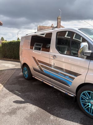 2013 Ford Transit Custom — photo 10 of 23
