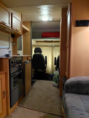 2005 Elddis Autoquest 400 — photo 6 of 23