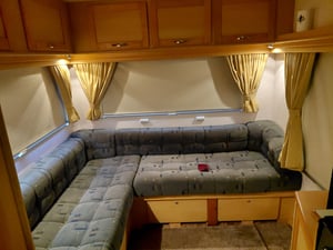 2005 Elddis Autoquest 400 — photo 13 of 23