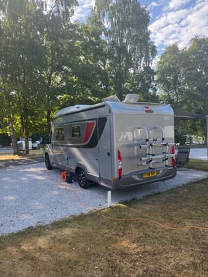 2018 Burstner Ixeo T690G — photo 3 of 15