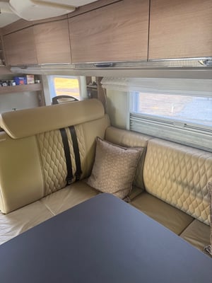 2018 Burstner Ixeo T690G — photo 9 of 15