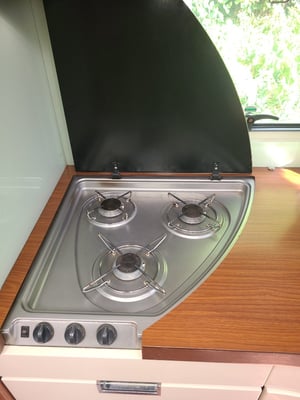 2009 Hymer S-Class — photo 12 of 18