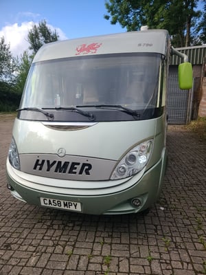 2009 Hymer S-Class — photo 2 of 18