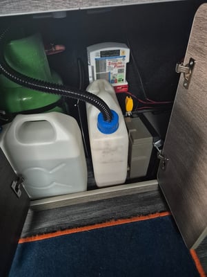 2017 Volkswagen Campervan — photo 10 of 16