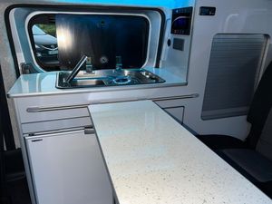 Nissan NV200 2018 — photo 15 of 35
