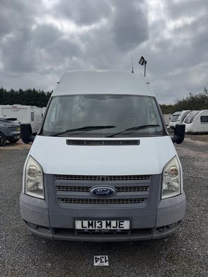 2013 Ford Transit — photo 2 of 46