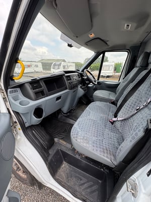 2013 Ford Transit — photo 11 of 46