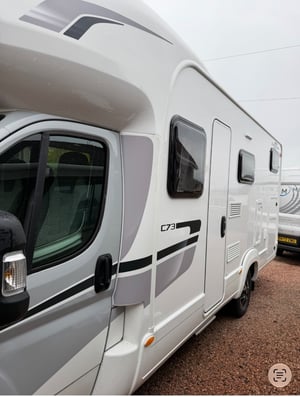 2025 Auto-Trail Expedition C73 — photo 5 of 10