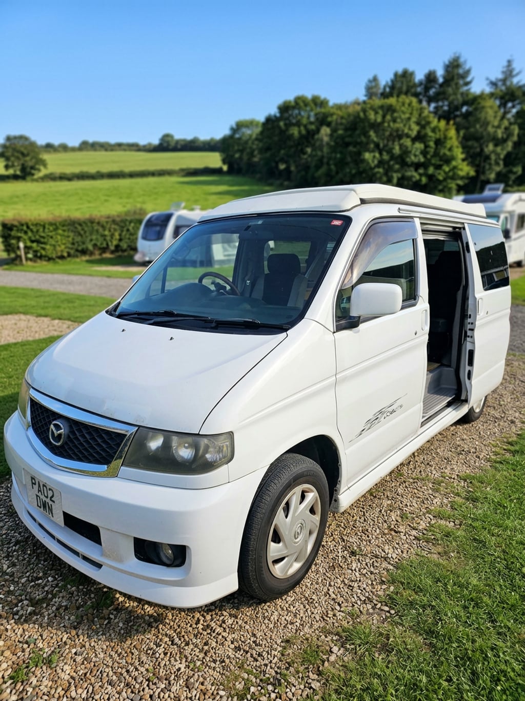 2002 Mazda Bongo - Image 1
