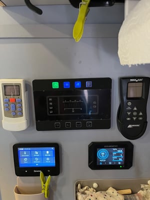 2021 Mercedes-Benz Sprinter — photo 23 of 26