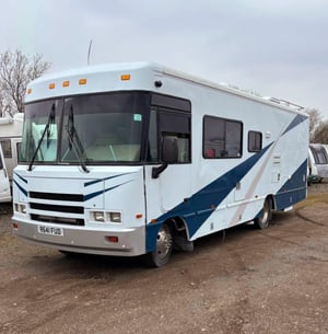1998 Winnebago Brave — photo 17 of 24