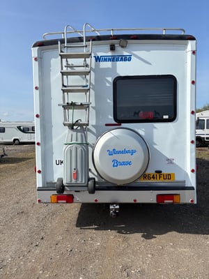 1998 Winnebago Brave — photo 19 of 24