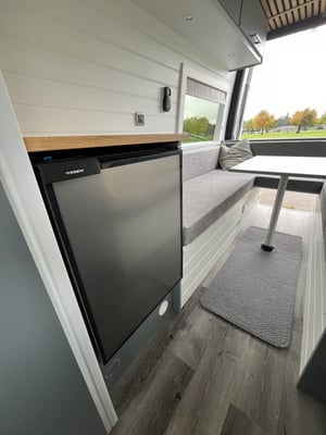 2018 Mercedes-Benz Sprinter — photo 31 of 34