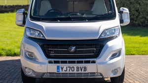 2020 Auto-Trail V Line 635SE — photo 19 of 59