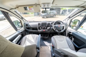 2020 Auto-Trail V Line 635SE — photo 57 of 59