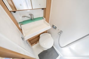 2020 Auto-Trail V Line 635SE — photo 11 of 59