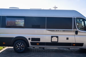 2020 Auto-Trail V Line 635SE — photo 27 of 59