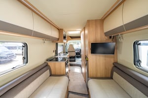 2020 Auto-Trail V Line 635SE — photo 10 of 59