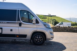 2020 Auto-Trail V Line 635SE — photo 37 of 59