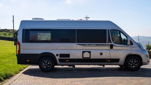 2020 Auto-Trail V Line 635SE — photo 40 of 59